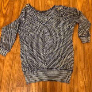 White House Black Market Blue and White Knit Top